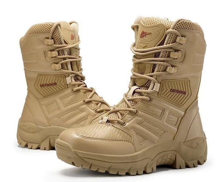 Chaussure de combat militaire